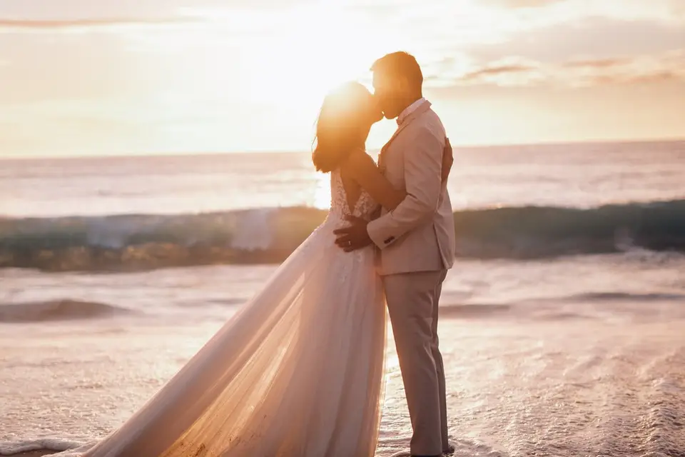 Eva Ora Tara - IMAGE